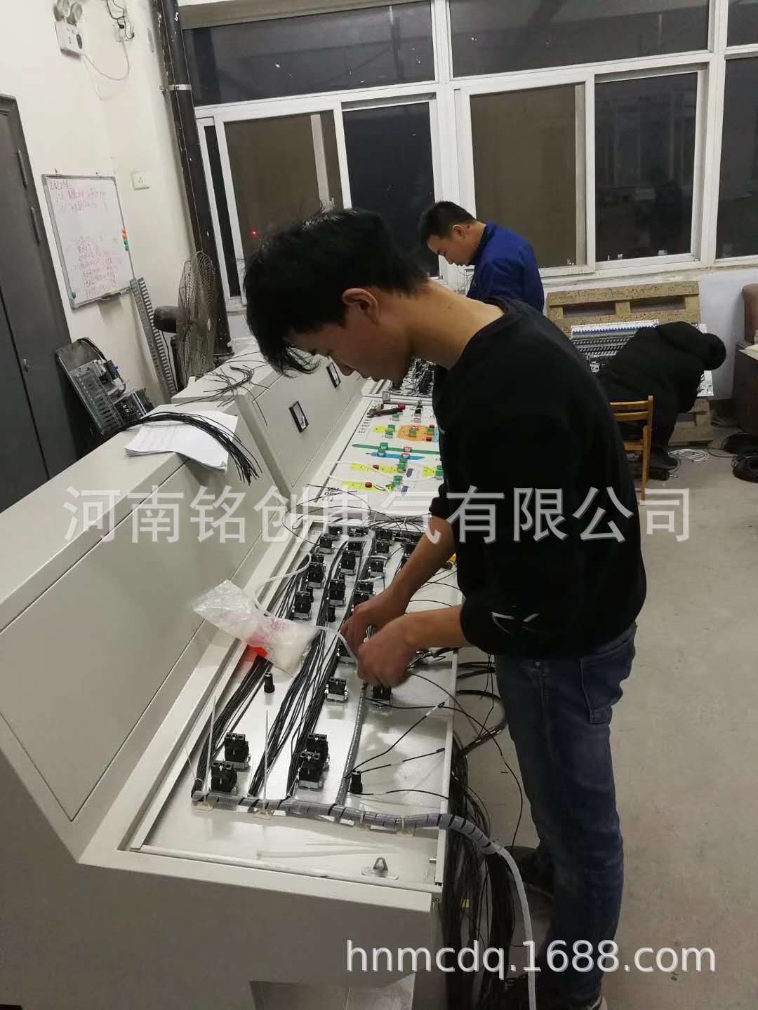 廠家定制熱銷 皮帶秤控制柜 不銹鋼變頻控制柜